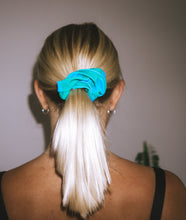 Load image into Gallery viewer, Scrunchie - Funky
